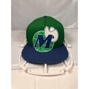 Dallas Mavericks Hardwood Classics Two-Tone Green and Navy Snapback Hat